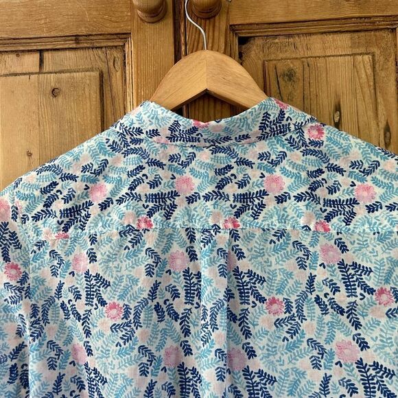 Women's Talbots Small Floral Printed Blouse Button Front Top Blue Pink White - Picture 9 of 10